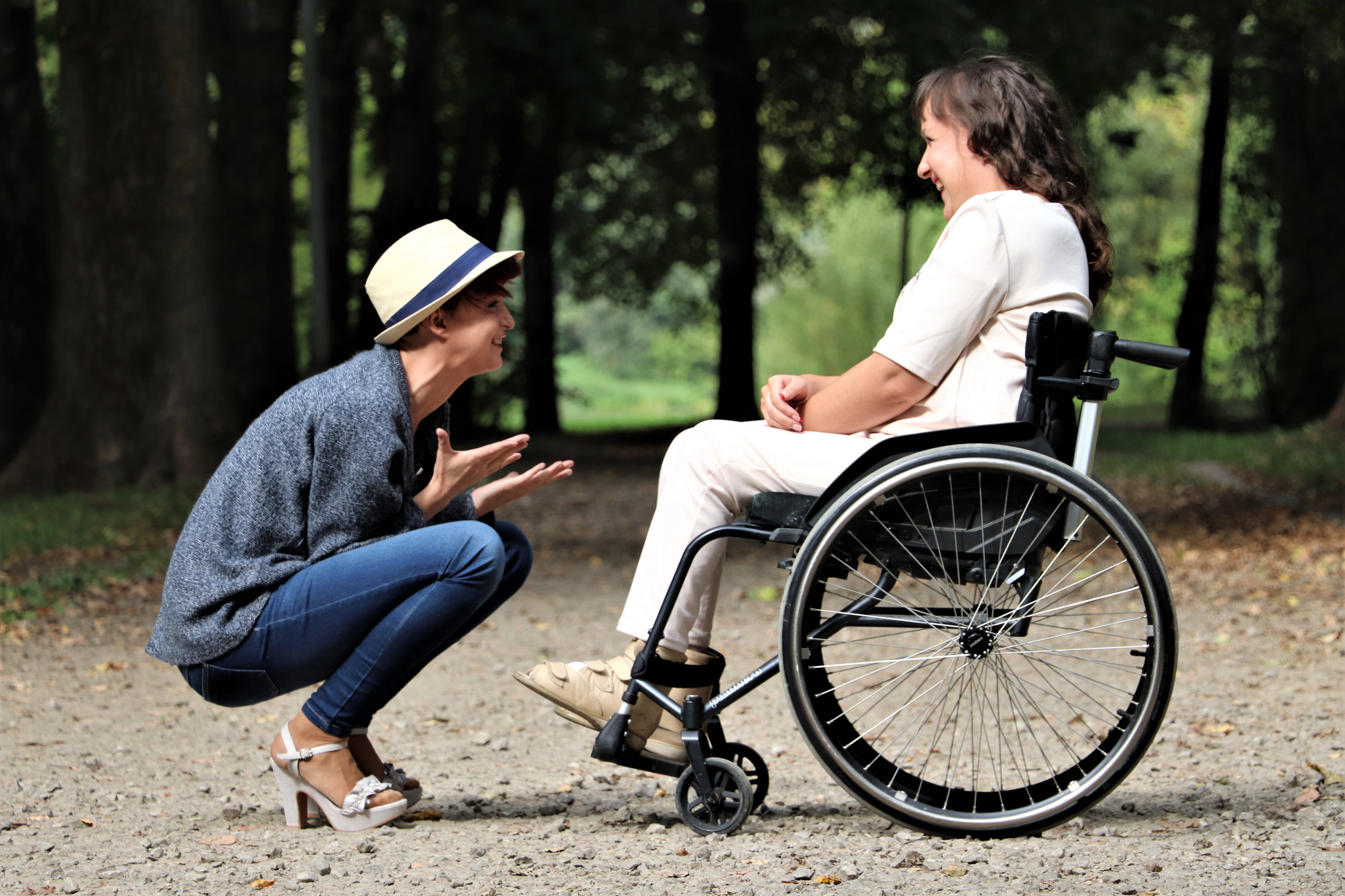 Comment choisir un fauteuil roulant adapté à ses besoins et son handicap