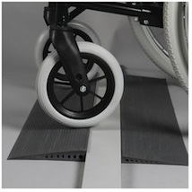 Rampe de seuil pour fauteuil roulant en caoutchouc - RampnGo